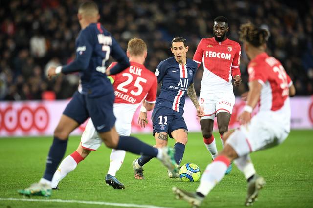 中甲战报：莱昂纳多传射，重庆铜梁龙2-0嘉定汇龙升入中超（中甲：莱昂纳多传射建功，重庆铜梁龙2-0嘉定汇龙锁定中超席位）