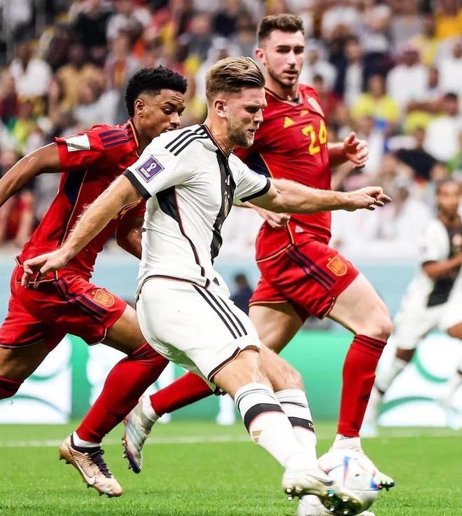 Tyc：国米有意维拉门将大马丁，将其视为索默的替代者