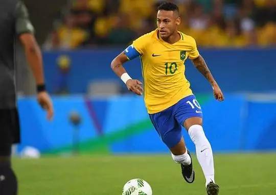 马卡：许多球探想在青年欧冠上考察霍安，但他却没参加比赛（马卡：多名球探原计划在青年欧冠考察霍安，结果他未出场）