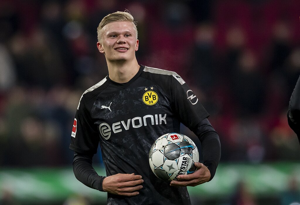 西海岸区领导：中超各队运营都很困难，政府部门必须要支持（西海岸区领导称中超俱乐部运营艰难，呼吁政府部门加大支持）