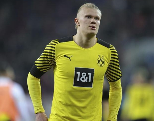 福登英超进球数达到63球，超越62球的贝克汉姆及亚亚·图雷（福登英超生涯第63球，超越贝克汉姆与亚亚·图雷）