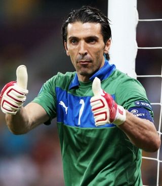 英超-水晶宫1-2曼联：你不看好他时，他雄起｜前瞻