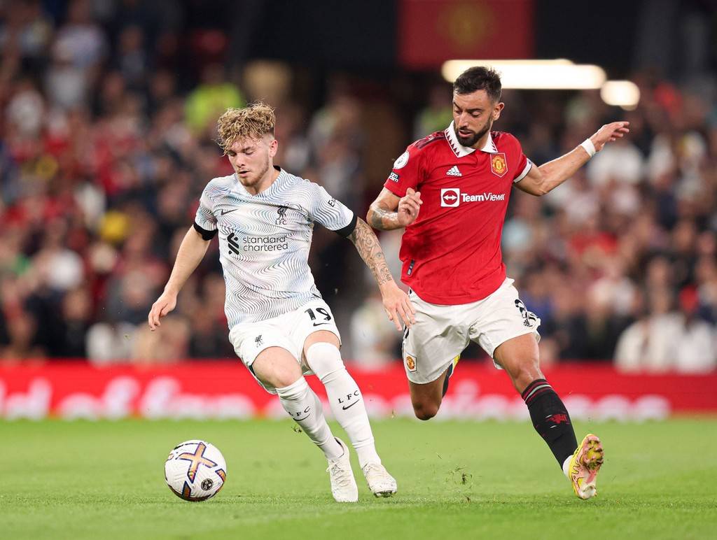 克莱顿替补6中5轰12分，爵士半场唯一上双球员