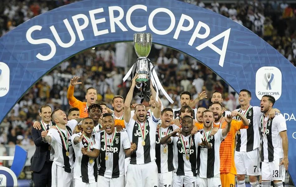 米体：斯帕莱蒂准备重新整合现有球员，由三中卫变阵四后卫