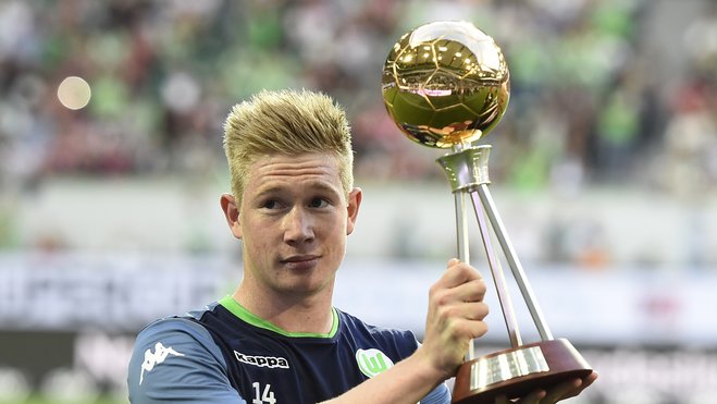 本赛季联盟共有11次35分+10助攻，东契奇一人独占4次